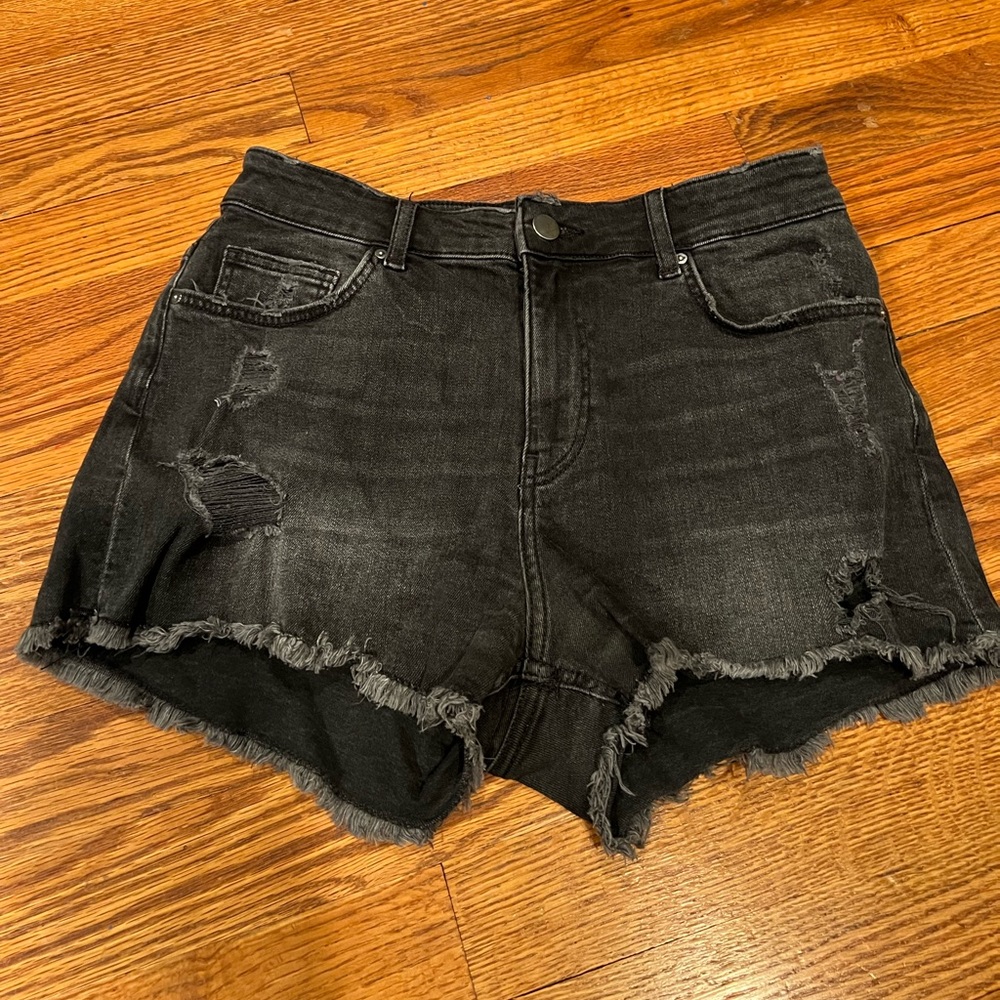 H&M black jean shorts size 4